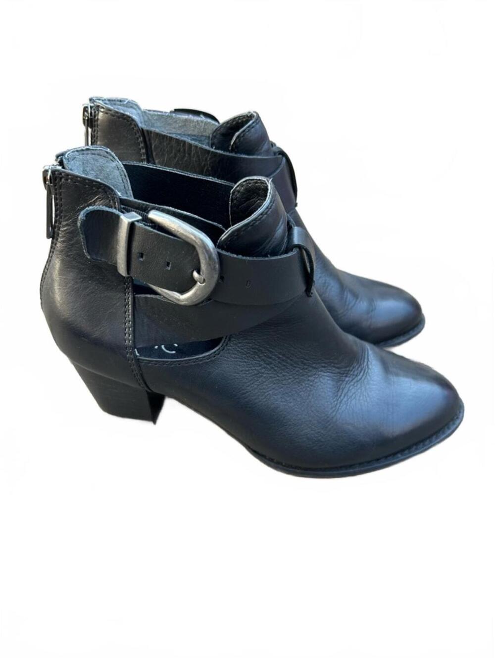 Vionic Rory Women’s Black Leather Comfort Ankle Boots Cut-outs Buckle - Size 8